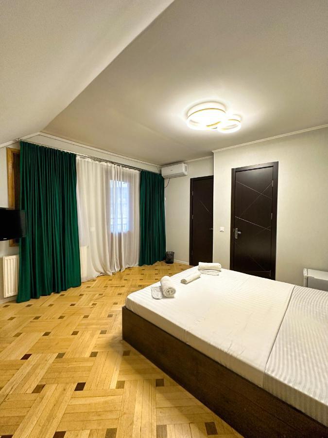 Metekhi View Hotel ティビリシ エクステリア 写真