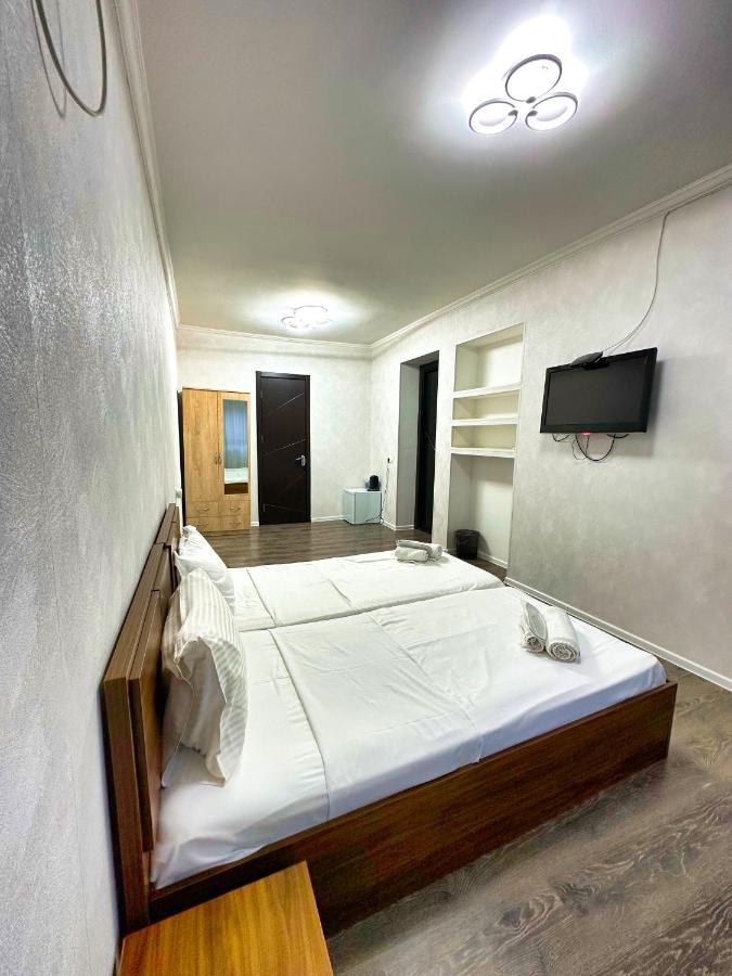 Metekhi View Hotel ティビリシ エクステリア 写真
