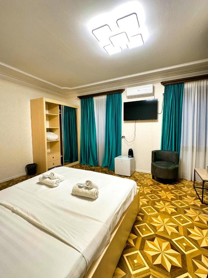 Metekhi View Hotel ティビリシ エクステリア 写真