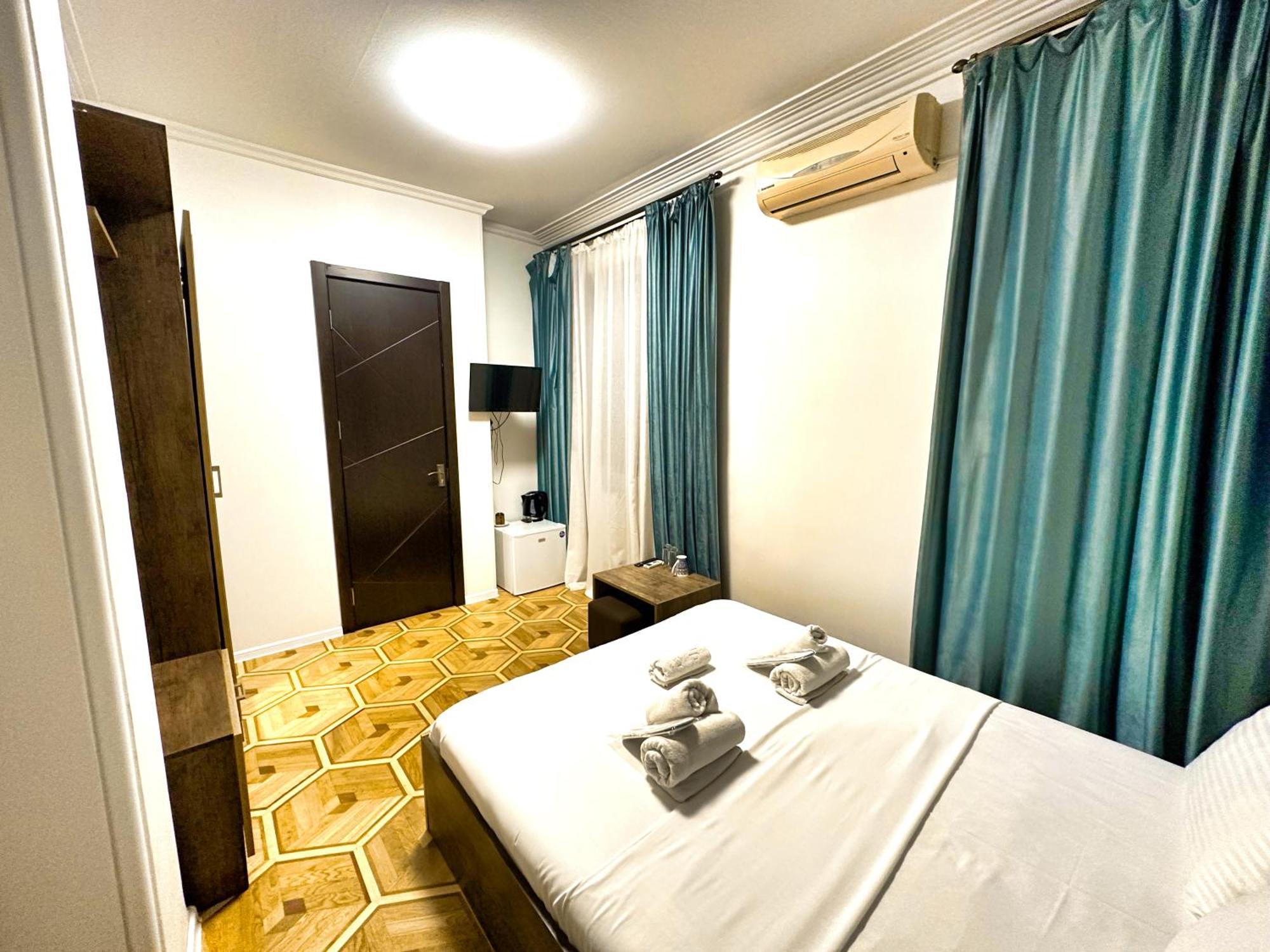 Metekhi View Hotel ティビリシ エクステリア 写真