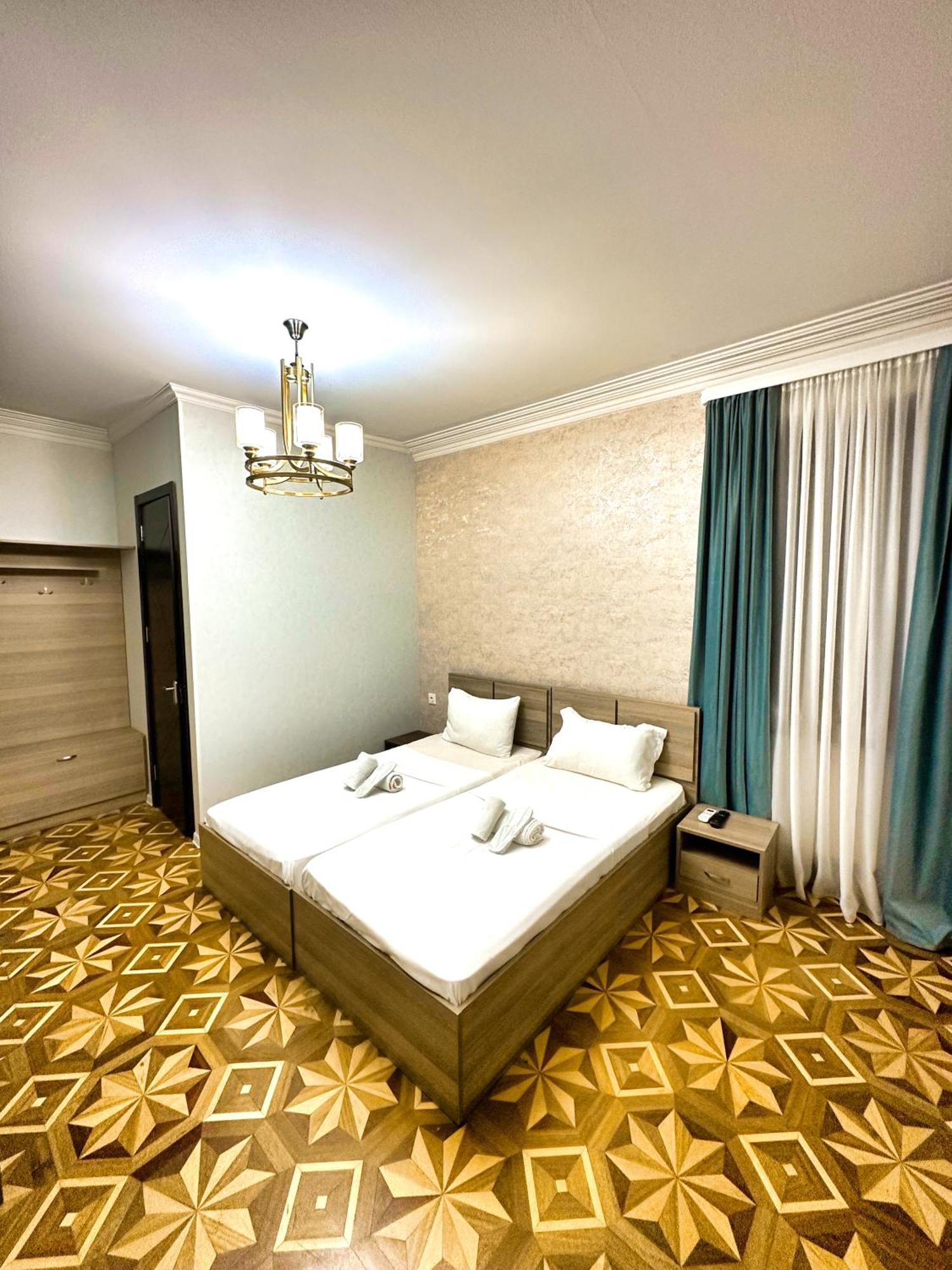 Metekhi View Hotel ティビリシ エクステリア 写真