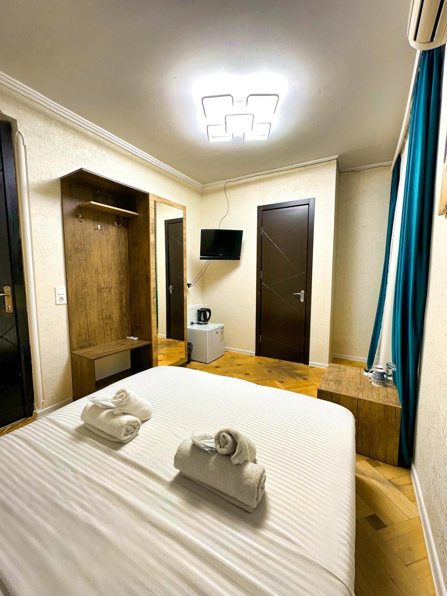 Metekhi View Hotel ティビリシ エクステリア 写真